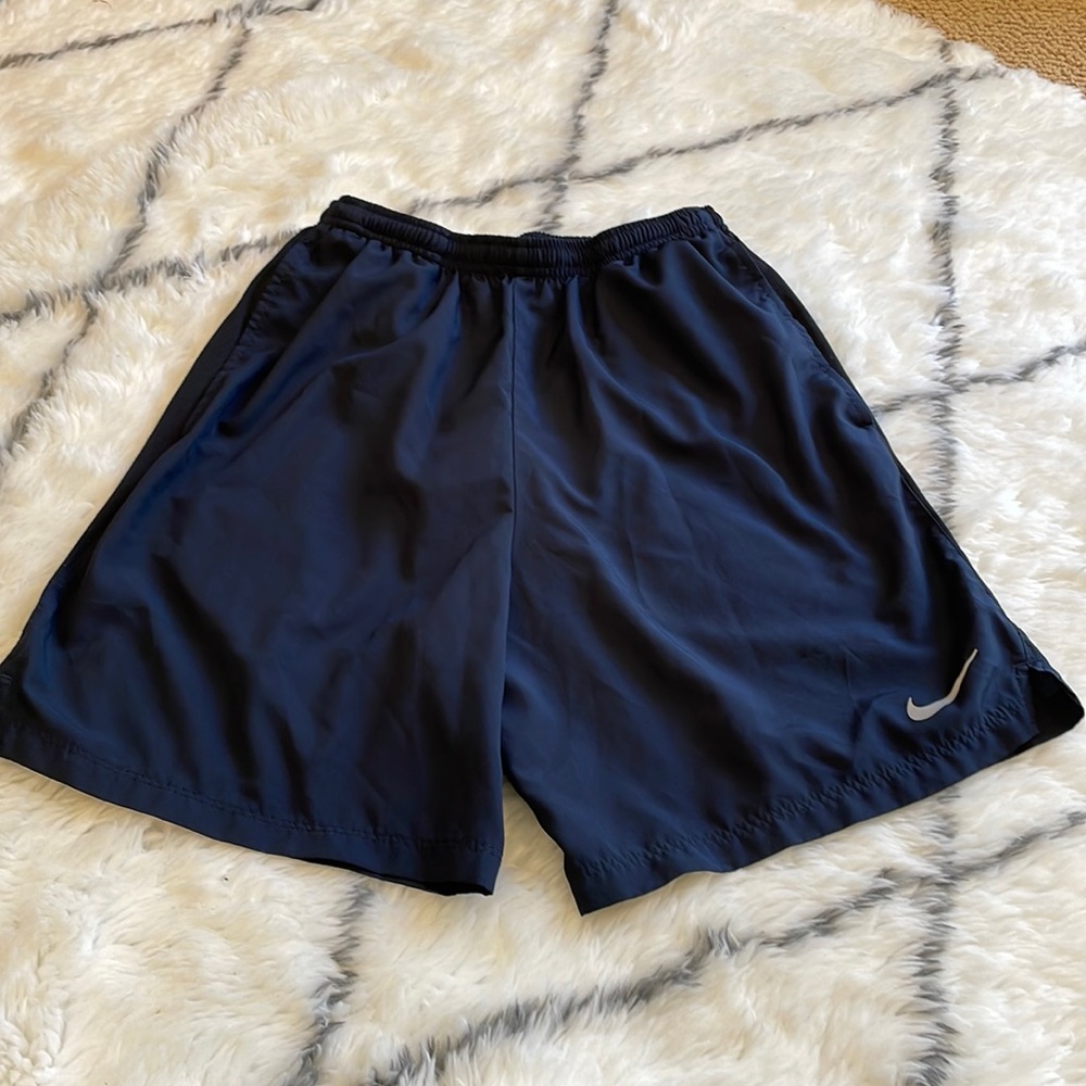 Nike men’s size small navy shorts
